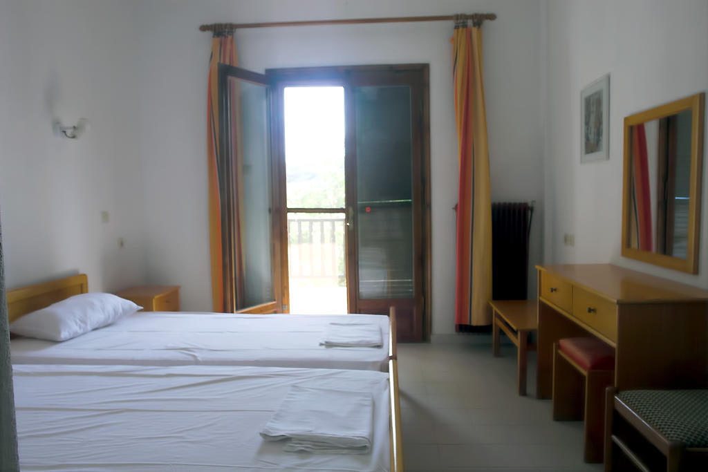 Art Hotel Panorama Pyrgadikia Habitación foto